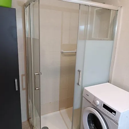 Casa Da Familia Pereira Homestay Corroios